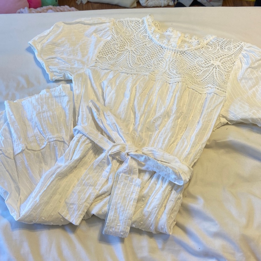 Versona White Dress Size Large
